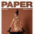 Kim Kardashian aparece sensual (e nua) na capa da revista Paper
