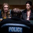 Maeve (Emma Mackey) e Aimee (Aimee Lou Wood) parecem estar em apuros nas novas imagens da 2ª temporada de "Sex Education"