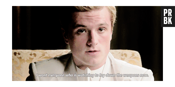 Peeta (Josh Hutcherson) choca todos ao mostrar que está vivo