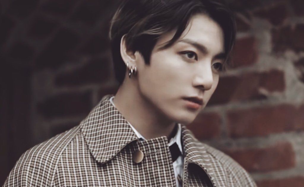 353971-bts-jungkook-surpreende