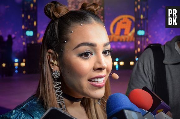 Danna Paola tira satisfação ao vivo com participante que a xingou nos bastidores de reality show