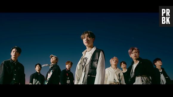 Os meninos do Stray Kids também cantam em "The Earth Traveler"
