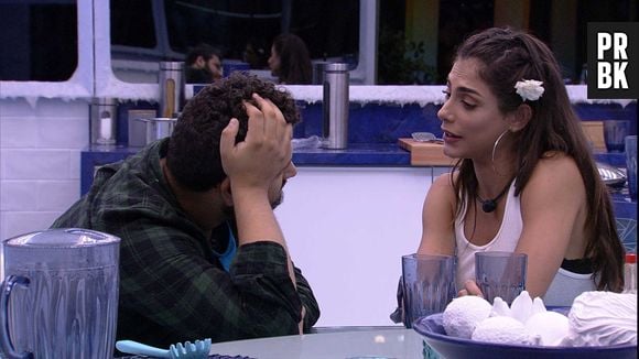 "BBB20": Victor Hugo revela para Mari que gosta de Guilherme e não quer que ele se afaste