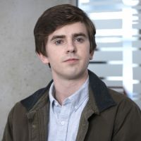 Séries médicas doam materiais para hospitais necessitados durante pandemia de coronavírus