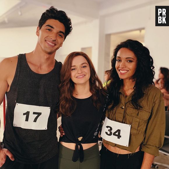 "A Barraca do Beijo 2": Joey King divulga data de estreia do filme