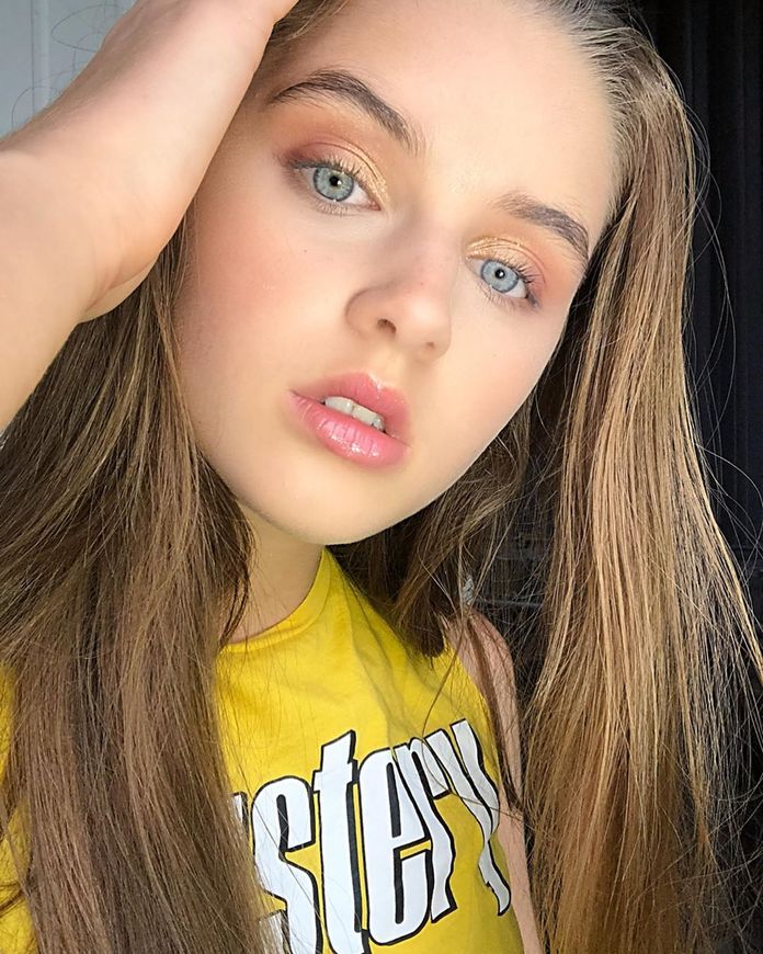 Now United Savannah Clarke E As 10 Curiosidades Sobre A Vida Dela Purebreak