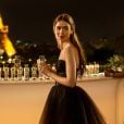"Emily em Paris": confira algumas curiosidades dos bastidores da série que estreia esta sexta (2) na Netflix