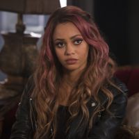 Após rumores, Vanessa Morgan confirma se Toni estará ou não grávida na 5ª temporada de "Riverdale"