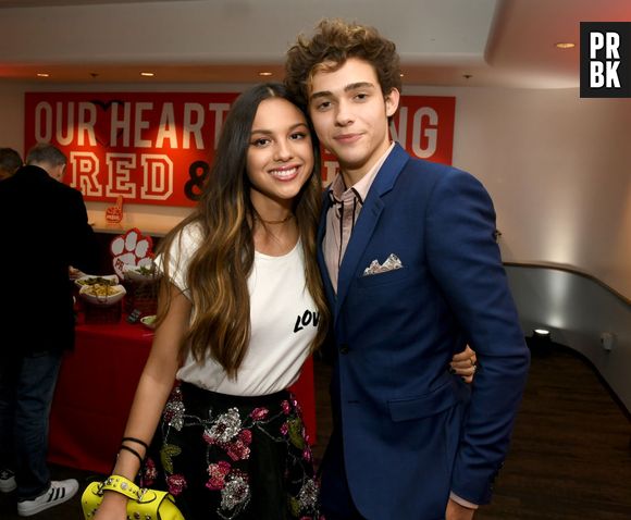 Além do casal que vivem "High School Musical: The Musical: The Series", Olivia Rodrigo e Joshua Bassett tiveram um breve relacionamento na vida real