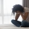 A violência psicológica causa dano emocional e diminuição da autoestima na mulher