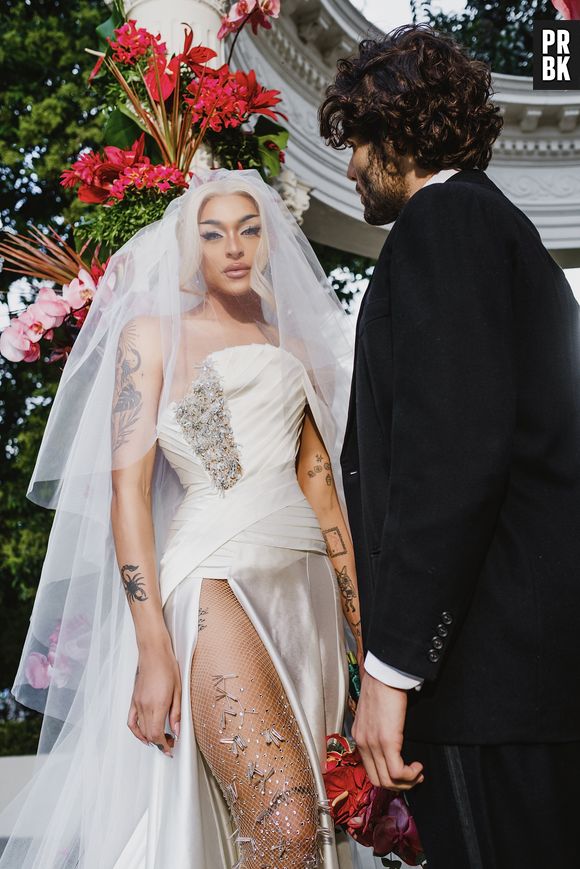 Pabllo Vittar revela que, além de "Ama Sofre Chora", já definiu quais serão os próximos singles