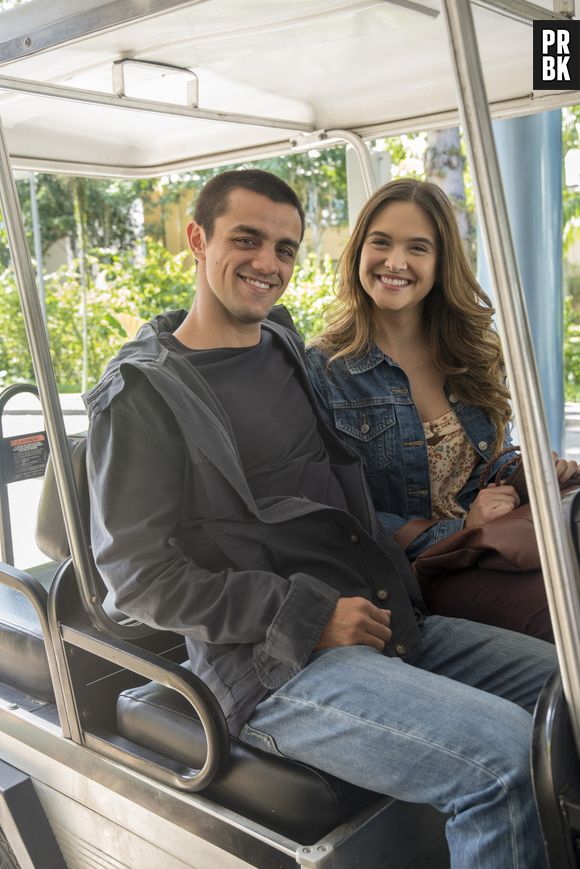 Novela 'Salve-se Quem Puder': Luna (Juliana Paiva) e Téo (Felipe Simas) vão viajar juntos para o México no final