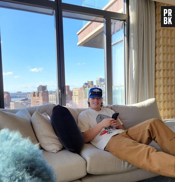 Millie Bobby Brown e Jake Bongiovi têm despistado o namoro, segundo imprensa internacional