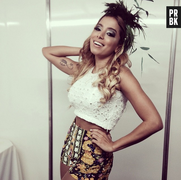 Em março, a funkeira Anitta passou por cirurgia de redução de seios em São Paulo