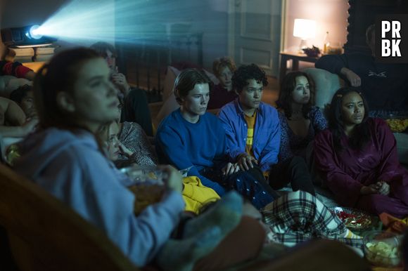 A Netflix anunciu a renovação de "Young Royals" para um 2ª ano por meio de um vídeo divulgado em suas redes sociais que ainda incluía um recado especial para es fãs brasileires da série