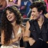 Camila Cabello e Shawn Mendes postaram anúncio no Instagram: "Nosso amor um pelo outro como ser humano está tão forte como sempre"