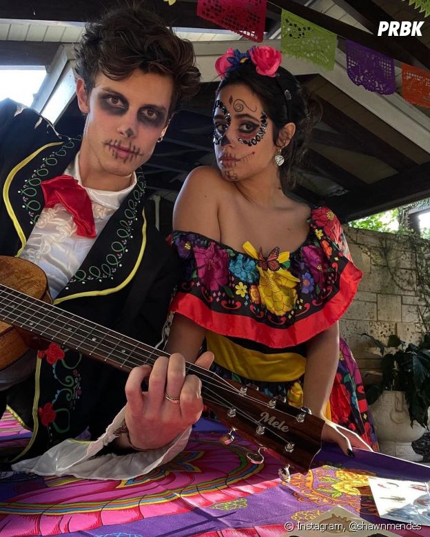 Shawn Mendes e Camila Cabello passaram o Dia de Los Muertos no México antes de terminarem