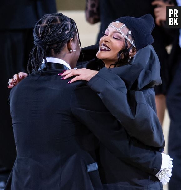 Rihanna e A$AP Rocky foram juntos ao MET Gala 2021