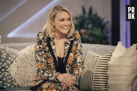 Emily Osment comemora 30 anos em 10 de março de 2022