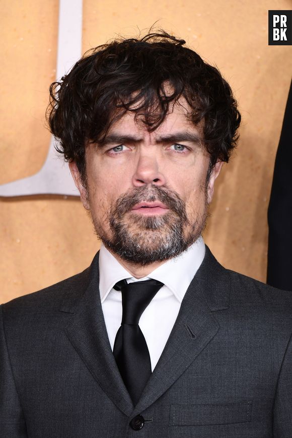 Peter Dinklage aponta capacitismo em live-action de "Branca de Neve". Ator com nanismo afirma que não faz sentido Disney continuar contando essa história problemática