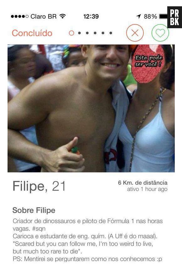 Algumas lições de propaganda + foto mal editada + "PS" mais clichê do Tinder. Com certeza tá pegando geral no app #sqn