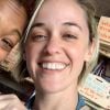 Samira Wiley e Lauren Morelli se conheceram em "Orange is The New Black", são casadas e têm filha!