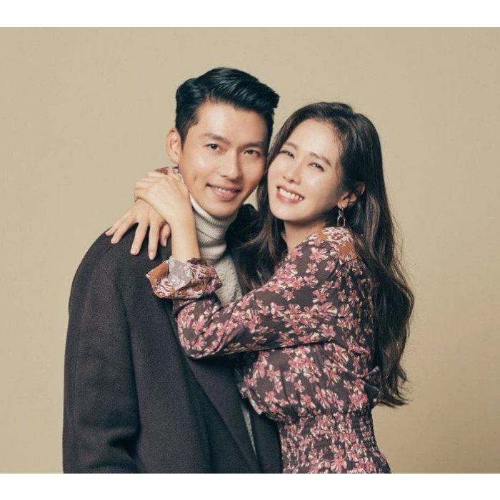 Atores do k-drama 'Pousando no Amor' estão namorando há um ano, diz site –  Midiático