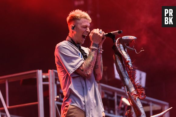 Lollapalooza Brasil 2022: Machine Gun Kelly subirá ao palco em 25 de março