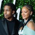  Rihanna e A$AP Rocky serão pais pela primeira vez 