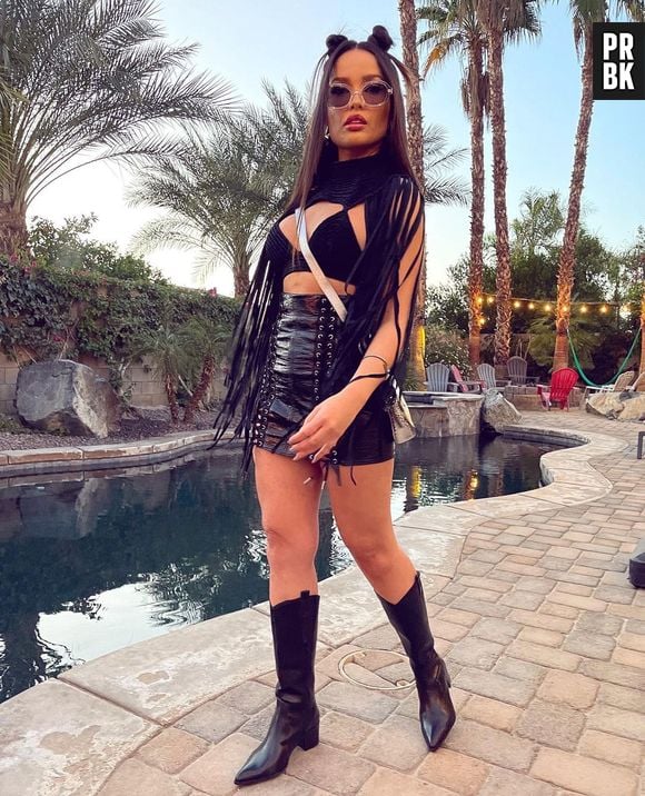 Coachella: Juliette também marcou presença com look all black