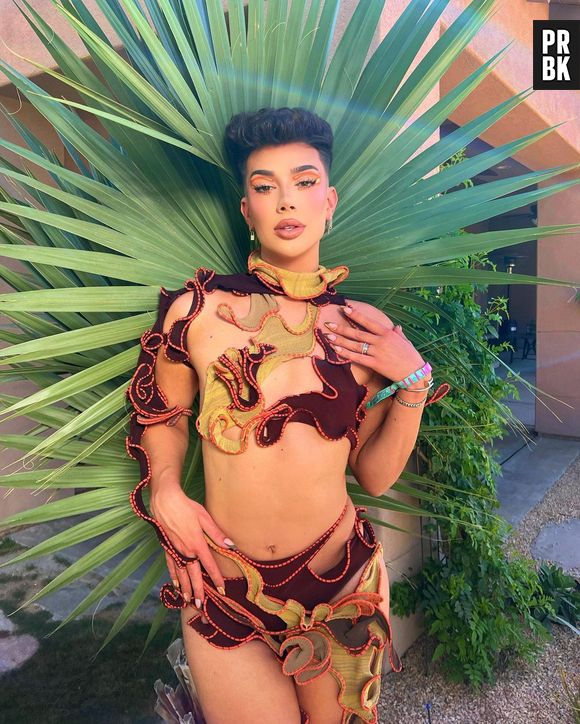 Coachella: quem usou no look foi James Charles, com muitos recortes