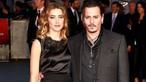 Amber Heard é derrotada por Johnny Depp e critica: "Retrocesso para mulheres"