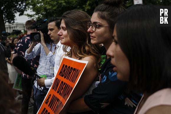 Estados Unidos derrubou decisão "Roe contra Wade", que garantia o direito ao aborto em todo território nacional 