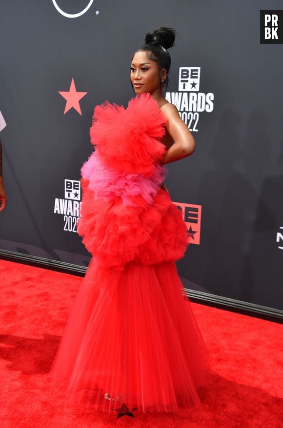 BET Awards 2022: mais vemelho e rosa no evento!