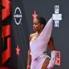 BET Awards 2022: lilás também apareceu em alguns looks