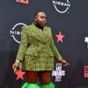 BET Awards 2022: plumas e estampas foram opções ousadas