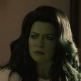 "Mulher-Hulk: Defensora de Heróis": Jennifer Walters (Tatiana Maslany) é uma advogada que cuida de casos sobre-humanos na série