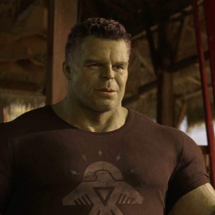 Bruce Banner/Hulk (Mark Ruffalo) é o primo de Jennifer Walters ( Tatiana Maslany) em  &quot;Mulher-Hulk: Defensora de Heróis&quot;