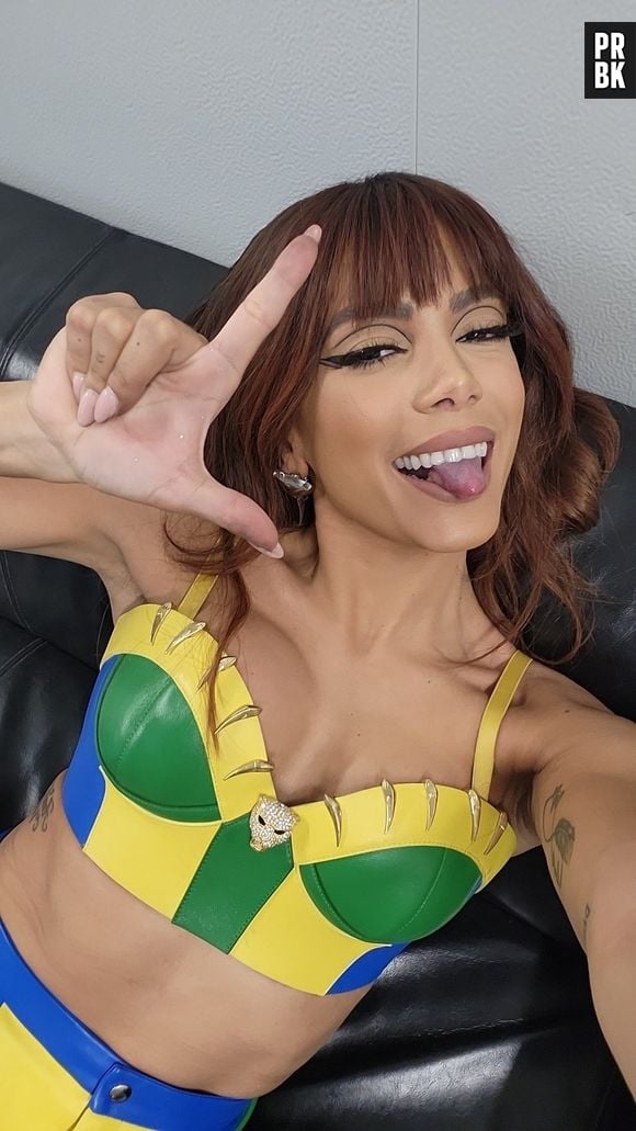 Anitta abriu votação para os fãs escolherem o 1º clipe a ser lançado