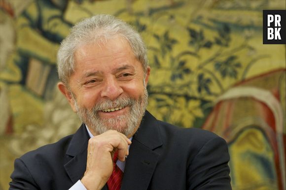 Anitta e Manu Gavassi declararam apoio a Lula, pré-candidato do PT para o cargo de Presidente