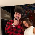 Higor Giuseppe ajeitou cabelo de Anitta após corte impulsivo e agradeceu à cantora no Instagram