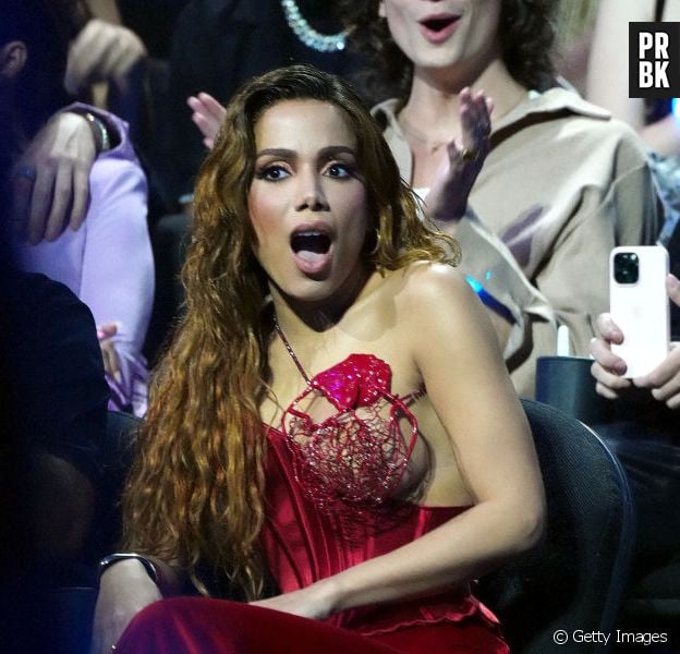 Anitta no VMA: 5 momentos marcantes da cantora nos bastidores