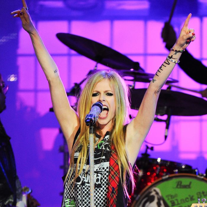 Quem teve o coração partido recentemente vai amar cantar &quot;My Happy Ending&quot; no show da Avril Lavigne no Rock in Rio