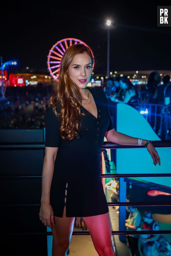 Rock in Rio: Sophia Abrahão também foi com lookinho preto