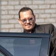 Johnny Depp deixando o julgamento contra Amber Heard vitorioso