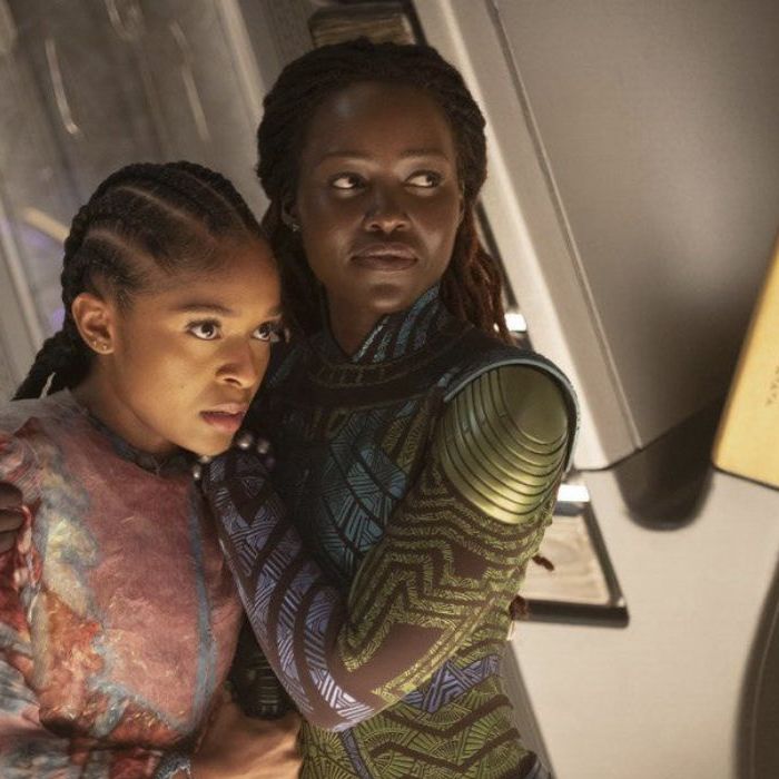 Riri Williams/Coração de Ferro (Dominique thorne) aparece em &quot;Pantera Negra 2&quot; para ajudar reino de Wakanda em guerra