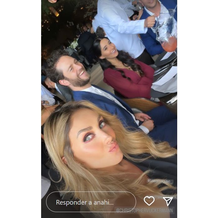 Anahí fez vários registros com os colegas de RBD pelo Instagram