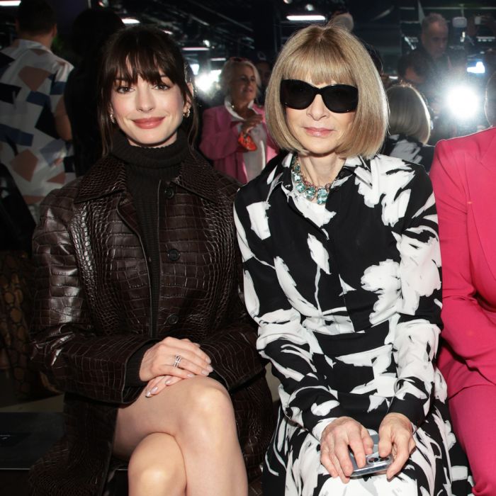 &quot;O Diabo Veste Prada&quot;:  Anne Hathaway relembrou filme ao sentar ao lado de Anna Wintour 