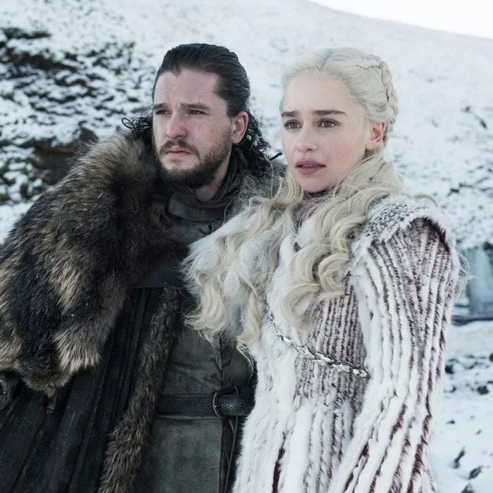&quot;Game of Thrones&quot;: Jon Snow (Kit Harrington) se culpa por matar Daenerys Targaryen (Emilia Clarke) e isso deverá ser mostrado no spin-off da série focado no herói