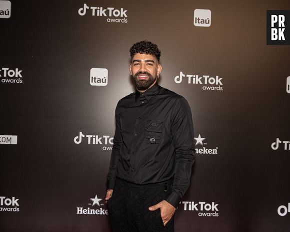 TikTok Awards 2022: Dilsinho no tapete do evento